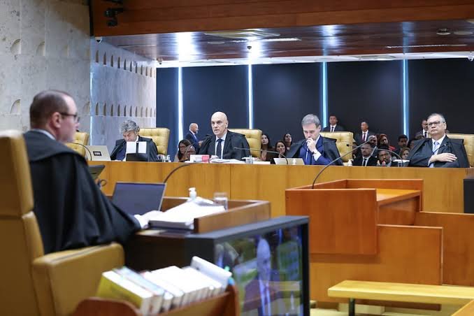 Por 8 votos a 3, STF decide pela regulamentação das redes sociais