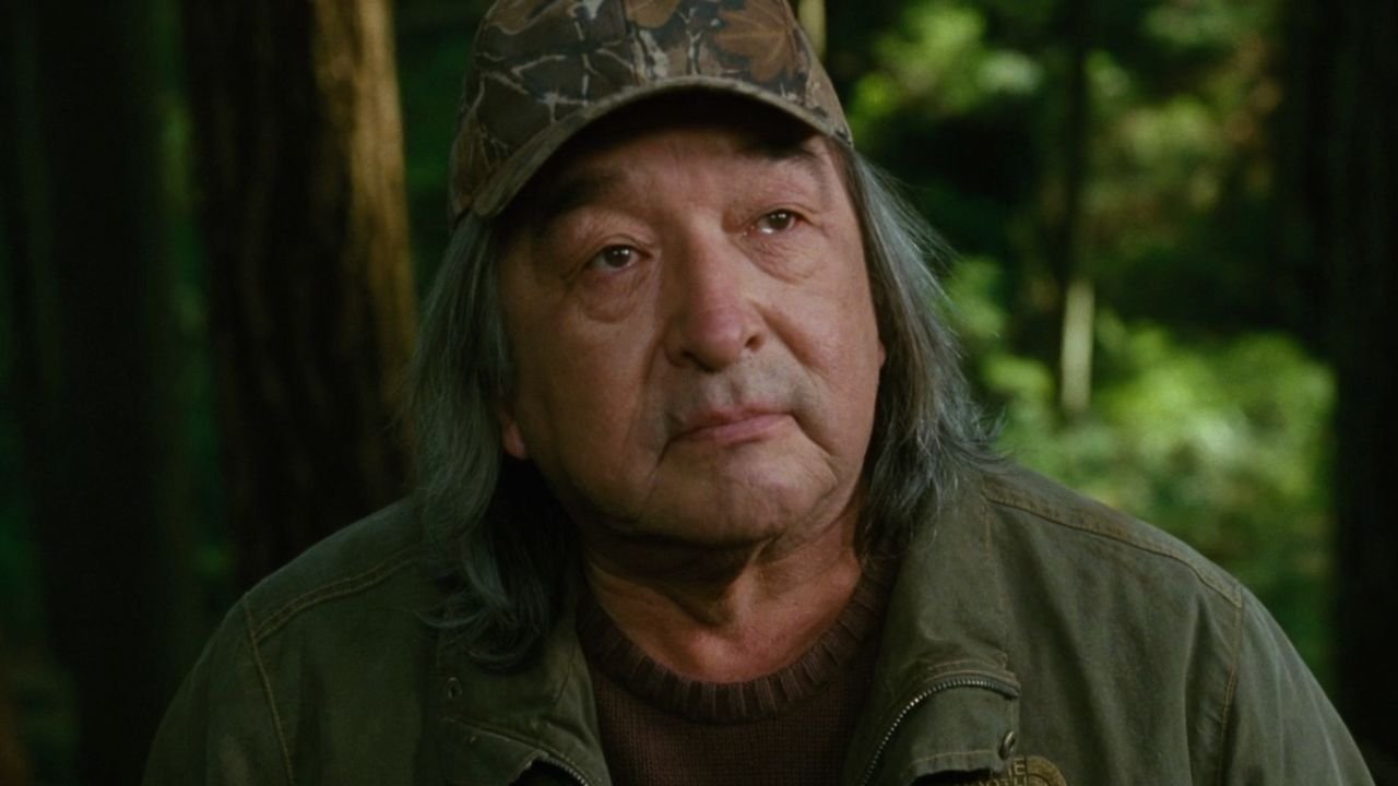 Morre o ator Graham Greene, de ‘Crepúsculo: Lua Nova’, aos 73 anos