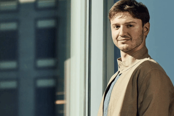 Sem diploma e sem herança: como Brendan Foody se tornou o bilionário mais jovem do mundo