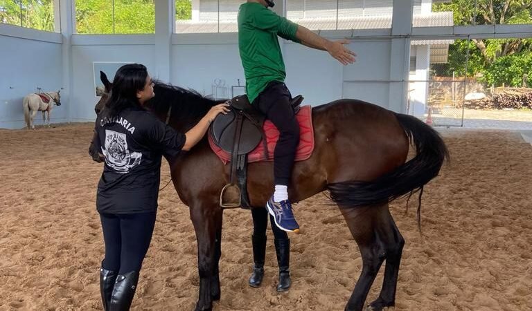 Dia Nacional da Equoterapia: na gestão do coronel Vinícius Almeida, Cavalaria ampliou atendimento a pessoas com deficiência