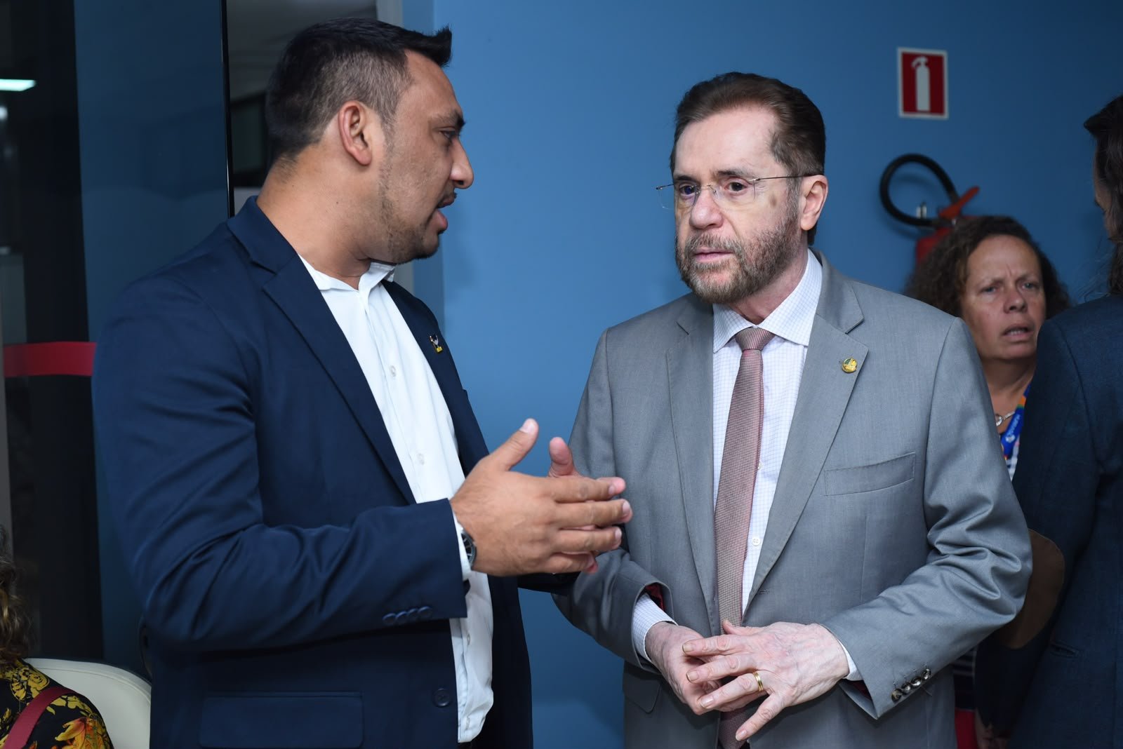 Diálogo Institucional em defesa da Enfermagem com senador Plínio Valério