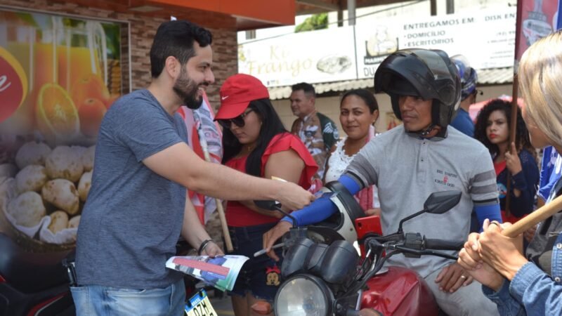 Delegado Tayah dá início à campanha com adesivaço neste domingo (16), em Manaus