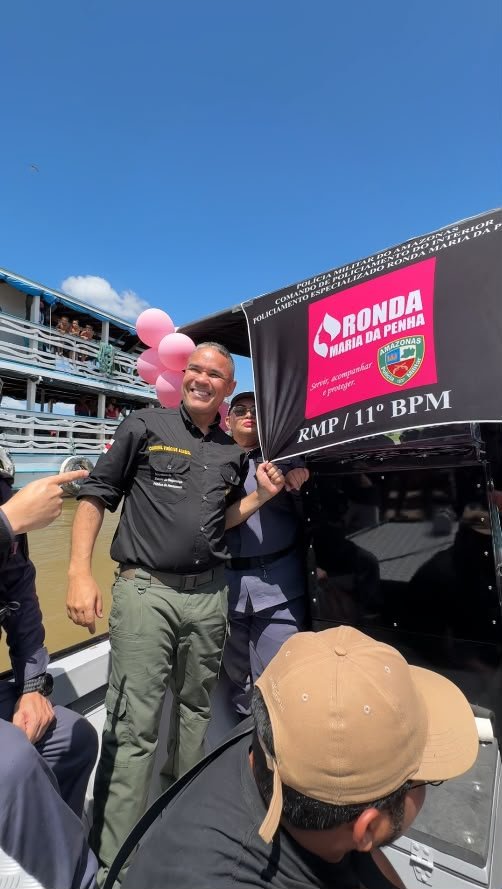Coronel Vinícius Almeida expandiu Ronda Maria da Penha para o interior e defende ampliar lanchas para todo o Amazonas