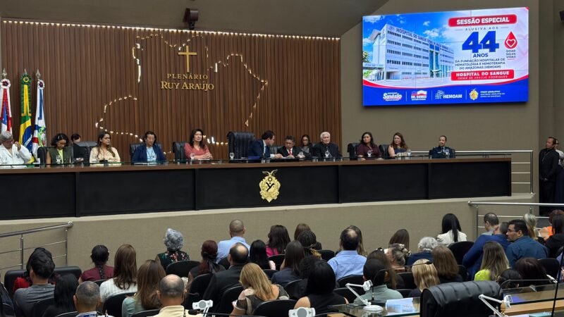 Deputado Sinésio Campos destaca defesa da saúde pública e valorização da vida nos 44 anos do Hemoam