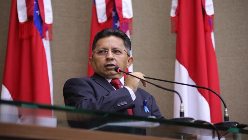Deputado Sinésio Campos é autor da PEC da Energia que beneficia mais de 4 milhões de amazonenses