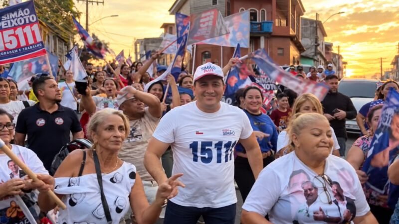Em clima de festa, Simão Peixoto fecha campanha em Manaus e reúne multidão em grande caminhada no Jorge Teixeira